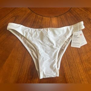 NWT lululemon waterside skimpy bikini bottoms XS white